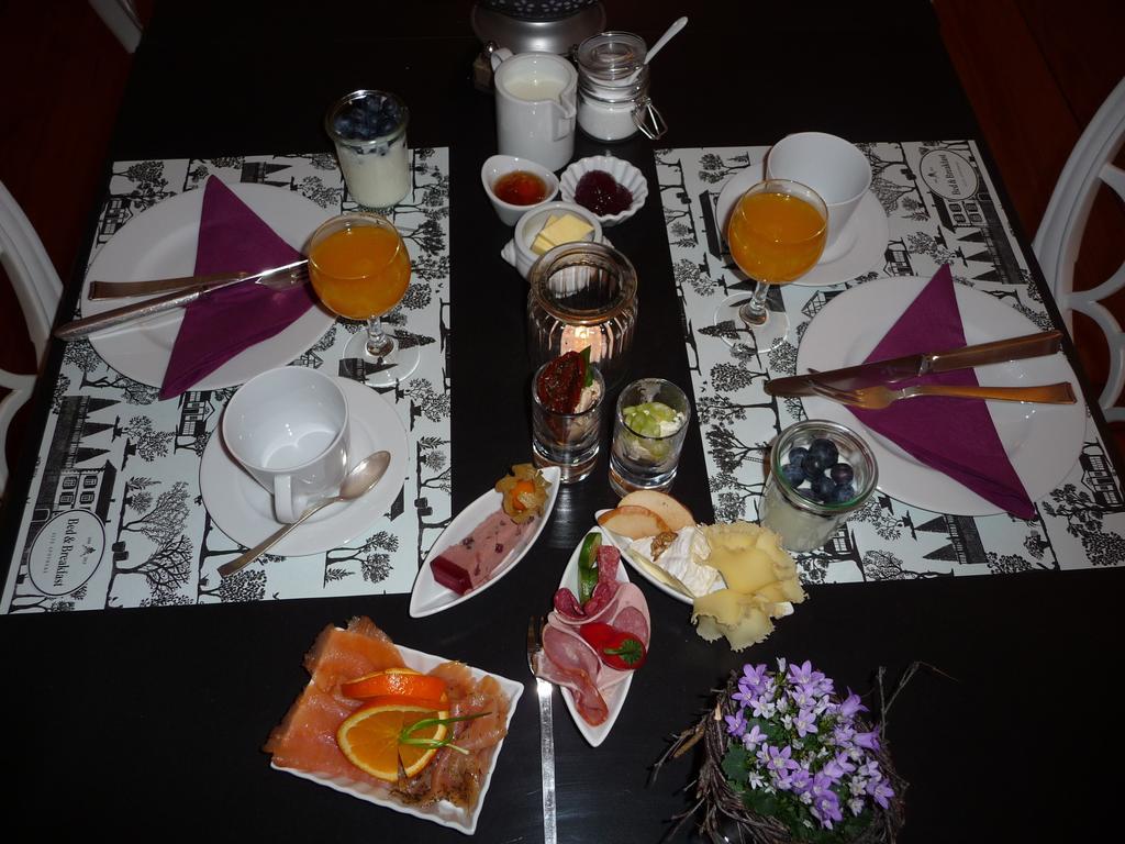Alte Apotheke Bed & Breakfast Карлсбад Екстер'єр фото